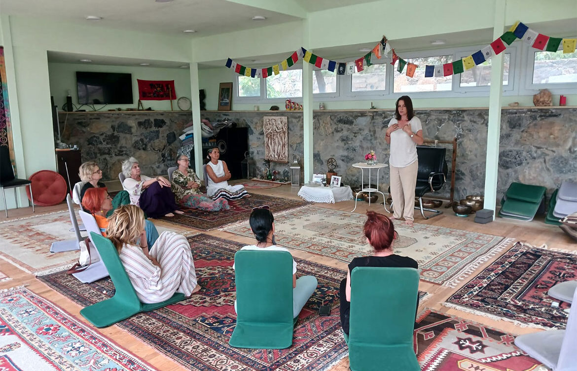cigdem-sari-fraser-9